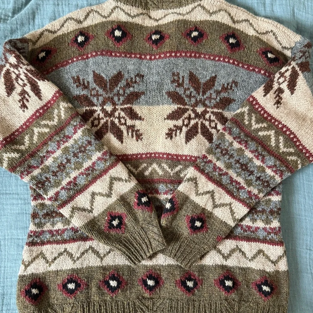 90’s Woolrich Crewneck Sweater - Picture 4 of 9